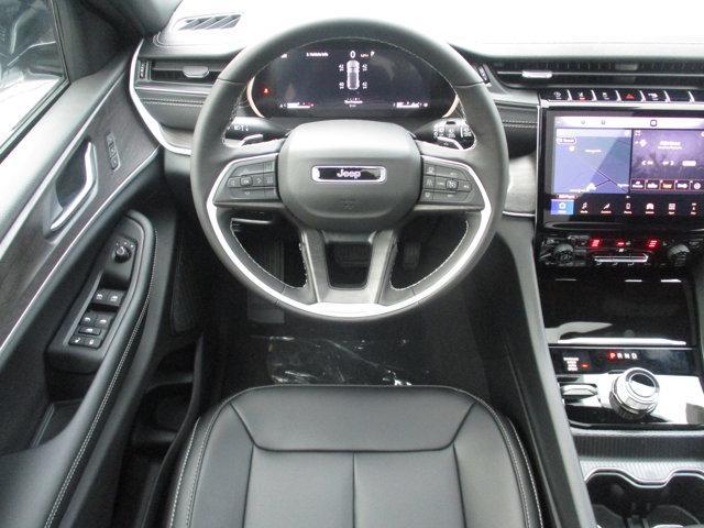 new 2025 Jeep Grand Cherokee car, priced at $49,495