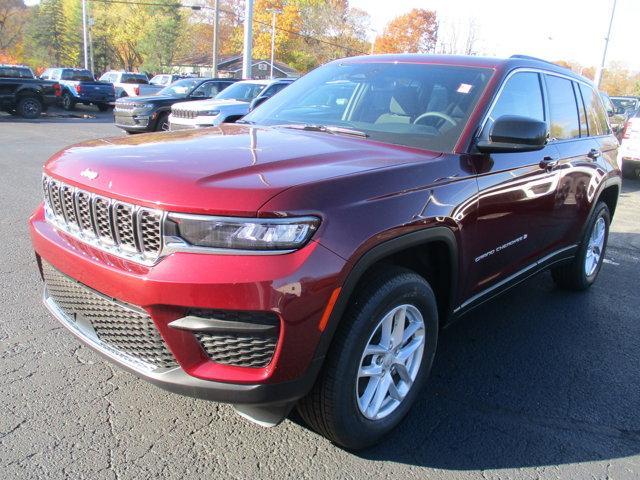 new 2024 Jeep Grand Cherokee car, priced at $40,395