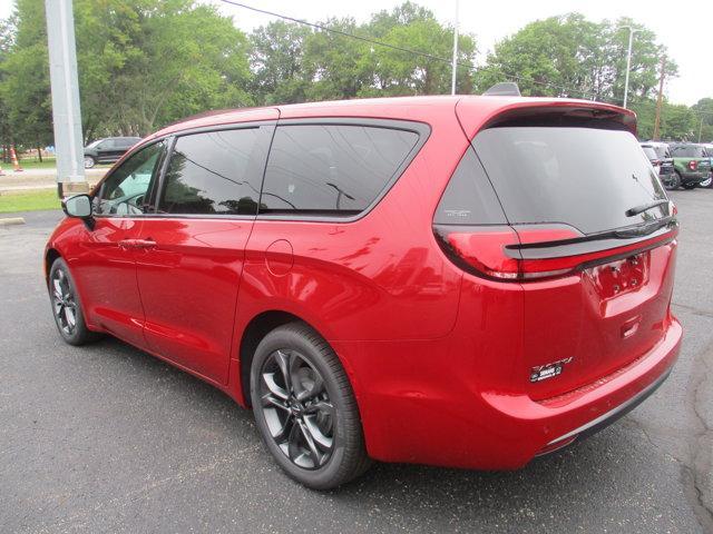 new 2026 Chrysler Pacifica car, priced at $43,995