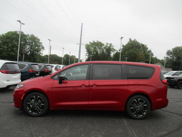 new 2026 Chrysler Pacifica car, priced at $43,995