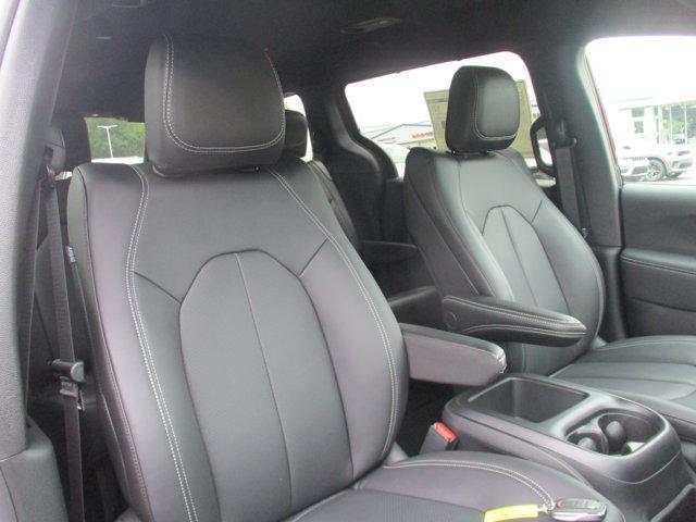 new 2026 Chrysler Pacifica car, priced at $43,995