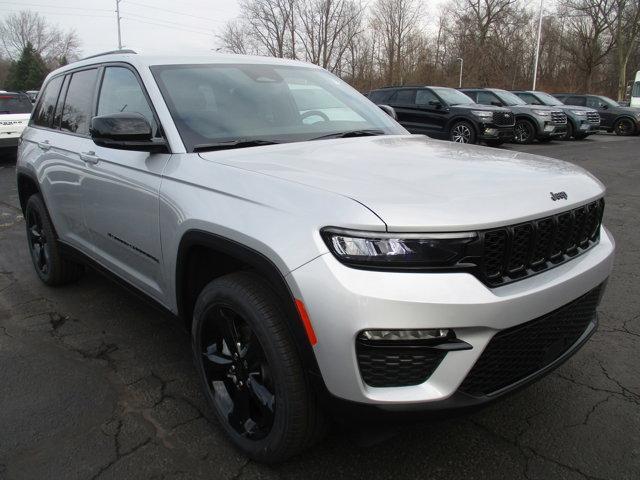 new 2025 Jeep Grand Cherokee car, priced at $50,020