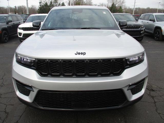 new 2025 Jeep Grand Cherokee car, priced at $50,020