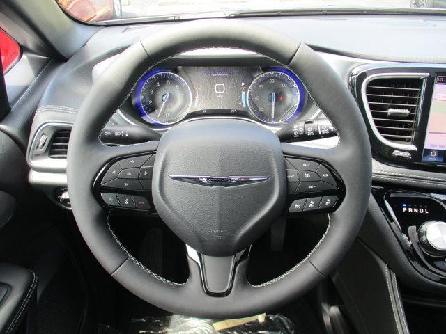 new 2025 Chrysler Pacifica car, priced at $48,096