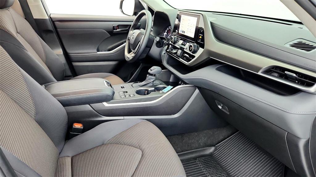 used 2023 Toyota Highlander car, priced at $33,505