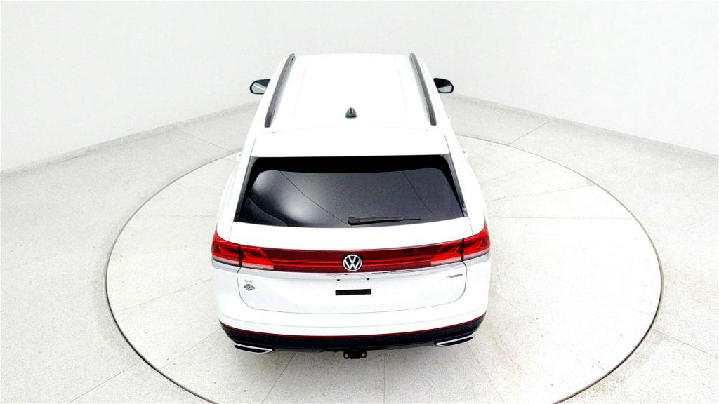 used 2024 Volkswagen Atlas car, priced at $32,999