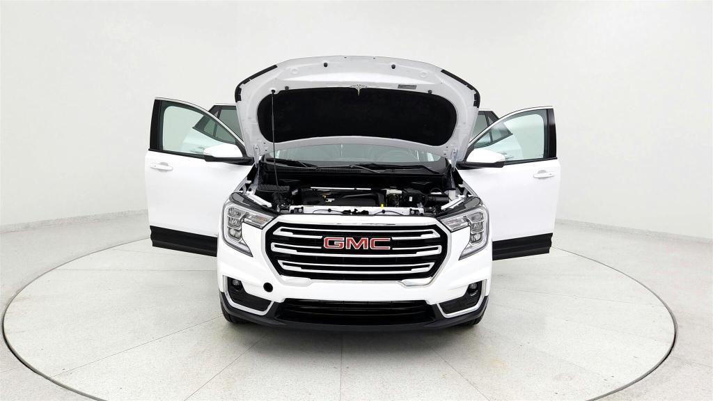 used 2024 GMC Terrain car, priced at $25,998