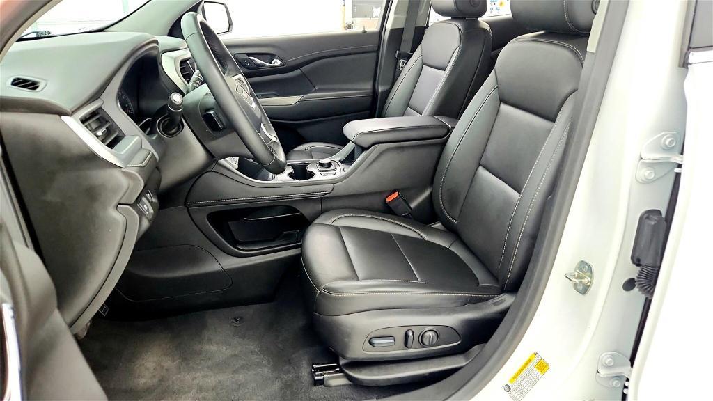 used 2023 GMC Acadia car, priced at $26,686