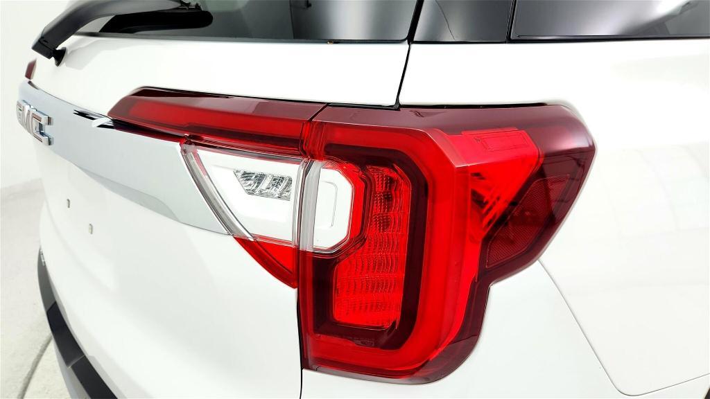 used 2023 GMC Acadia car, priced at $26,686