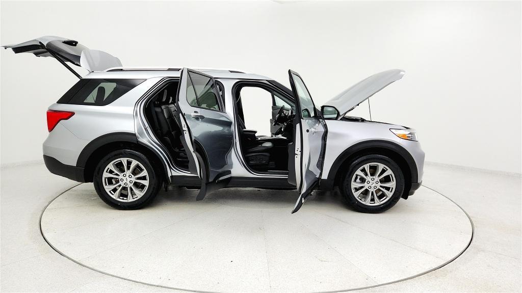 used 2024 Ford Explorer car, priced at $29,872