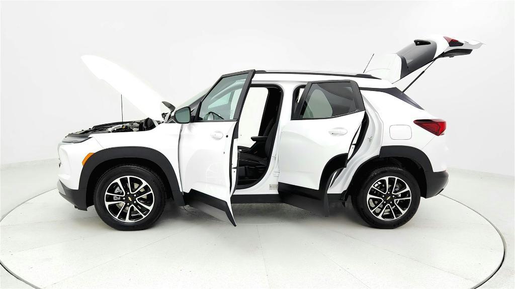 used 2024 Chevrolet TrailBlazer car, priced at $21,316