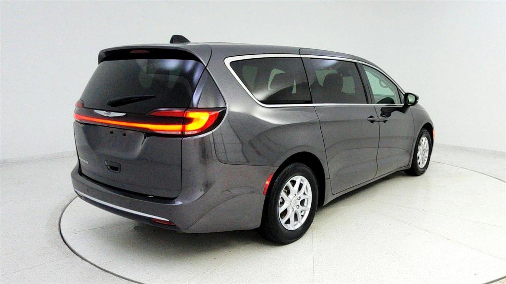 used 2023 Chrysler Pacifica car, priced at $24,916