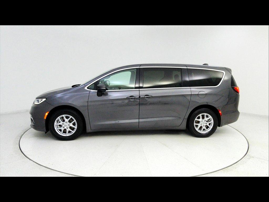 used 2023 Chrysler Pacifica car, priced at $24,916