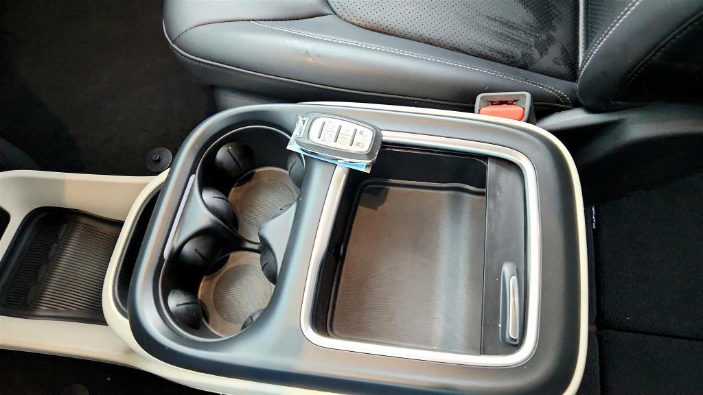 used 2023 Chrysler Pacifica car, priced at $24,916
