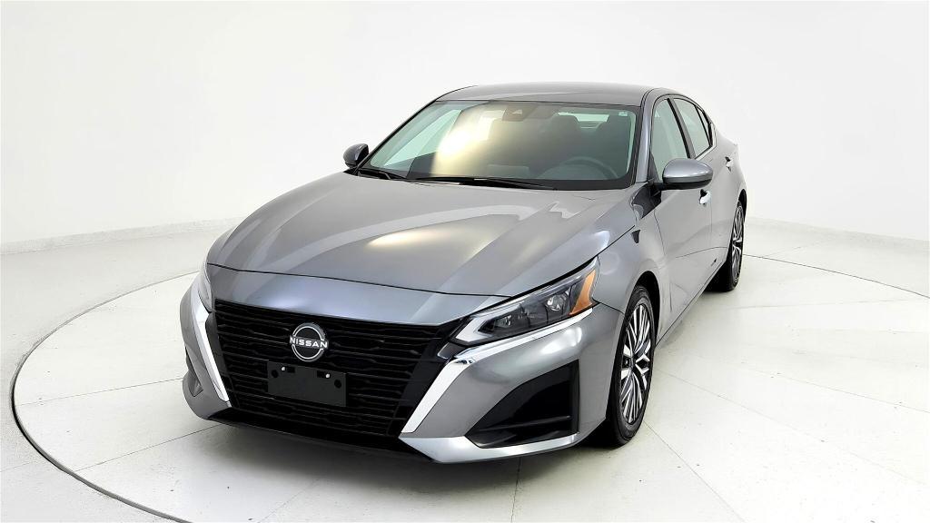used 2023 Nissan Altima car, priced at $21,066
