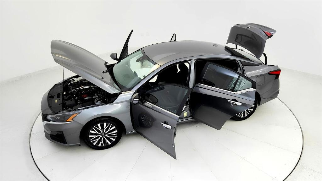 used 2023 Nissan Altima car, priced at $21,066