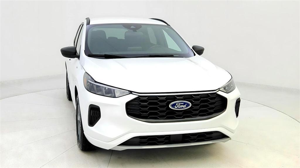 used 2023 Ford Escape car, priced at $21,397