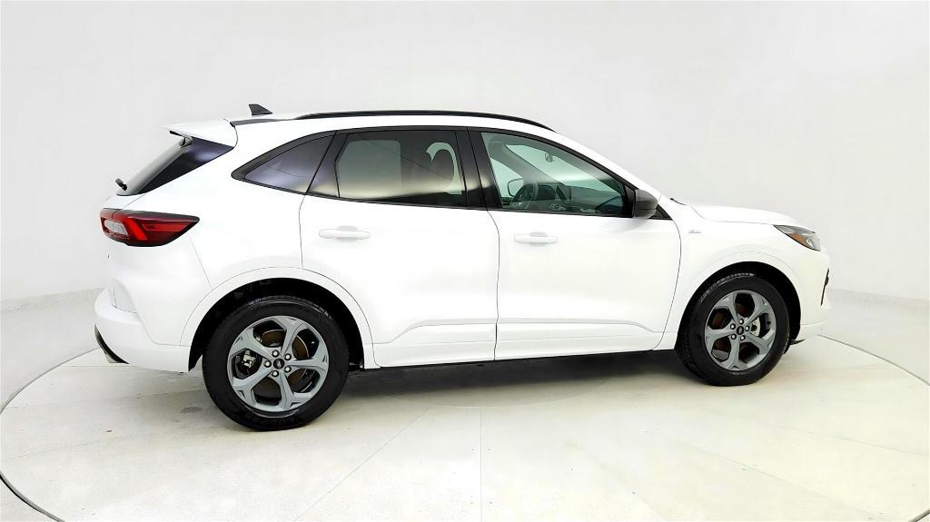 used 2023 Ford Escape car, priced at $21,397