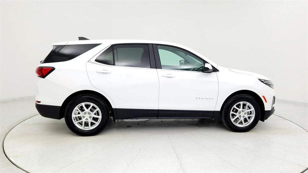 used 2024 Chevrolet Equinox car, priced at $25,599