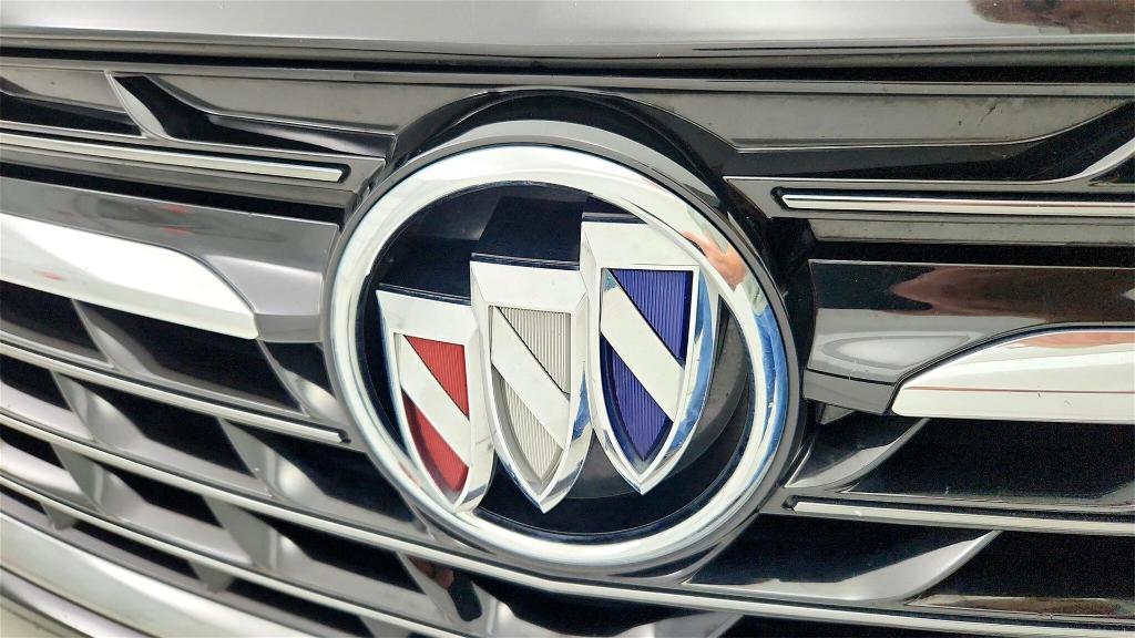 used 2023 Buick Envision car, priced at $24,334