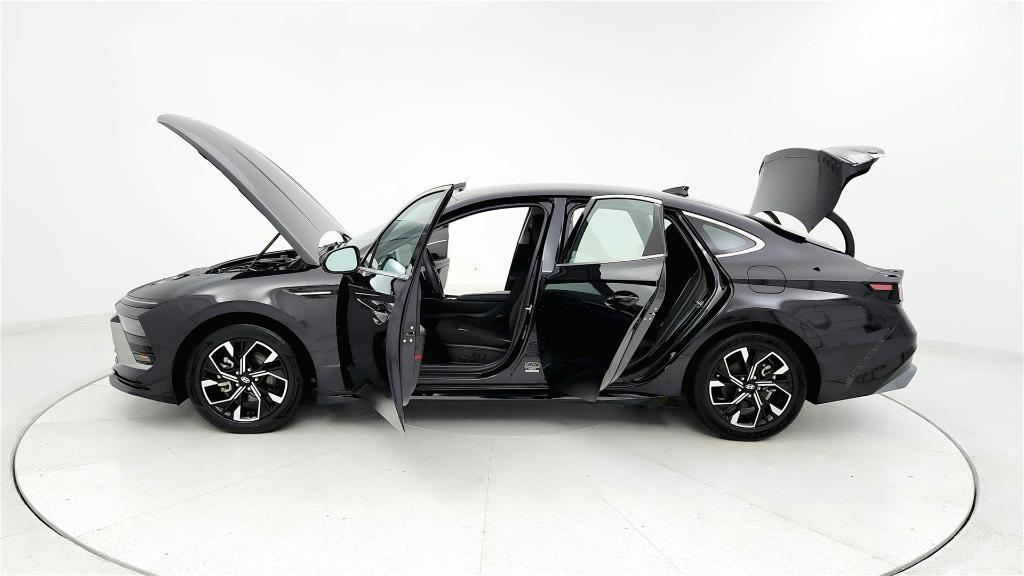 used 2024 Hyundai Sonata car, priced at $21,799