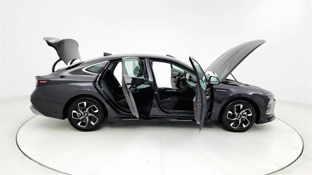 used 2024 Hyundai Sonata car, priced at $21,799