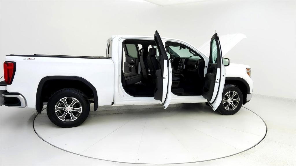 used 2019 GMC Sierra 1500 car, priced at $28,992