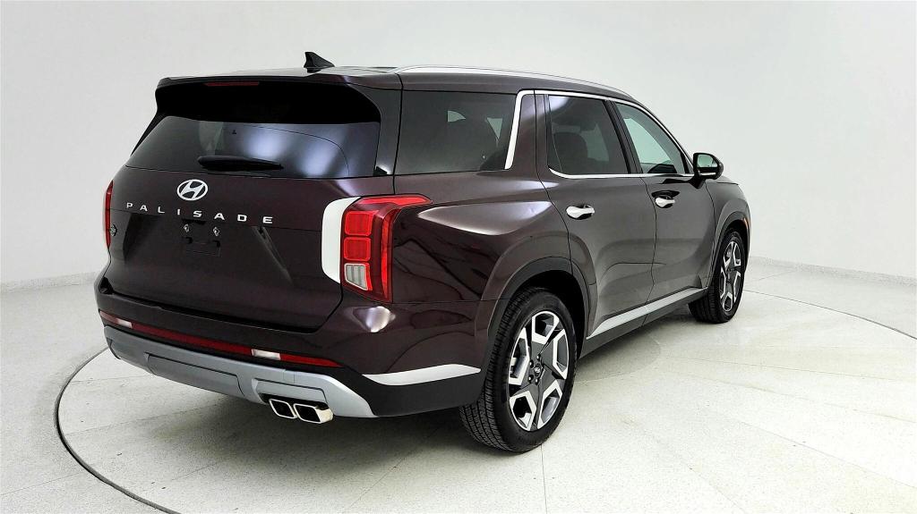 used 2024 Hyundai Palisade car, priced at $36,712