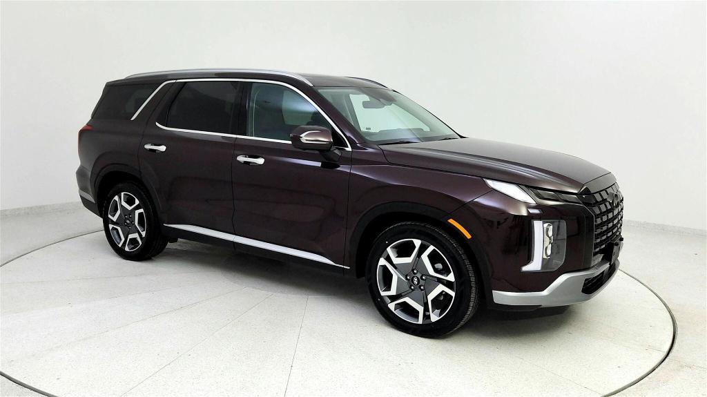 used 2024 Hyundai Palisade car, priced at $36,712