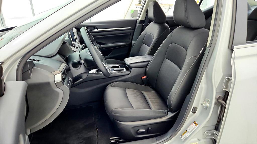 used 2023 Nissan Altima car, priced at $20,811