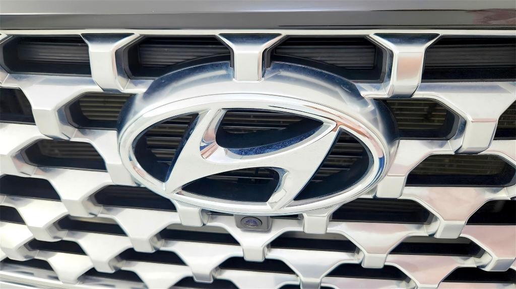used 2023 Hyundai Santa Fe car, priced at $24,202