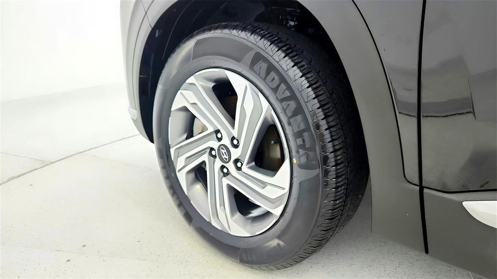 used 2023 Hyundai Santa Fe car, priced at $24,202