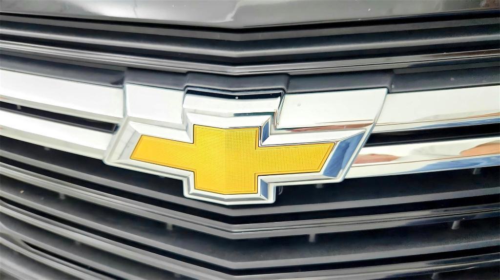 used 2024 Chevrolet Equinox car, priced at $21,456