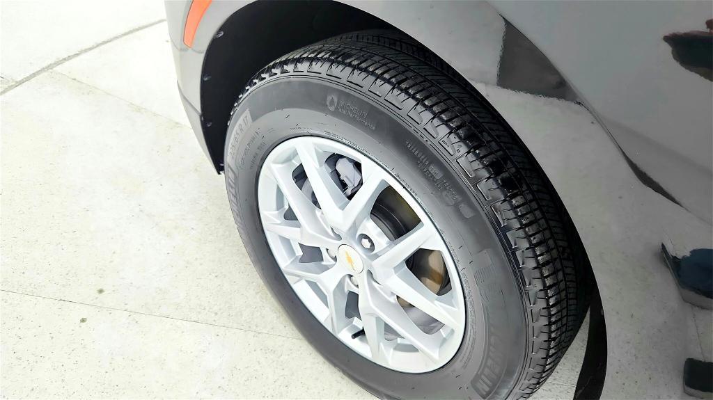 used 2024 Chevrolet Equinox car, priced at $21,456