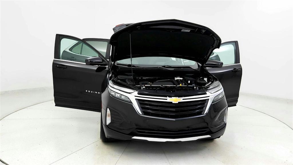 used 2024 Chevrolet Equinox car, priced at $21,456