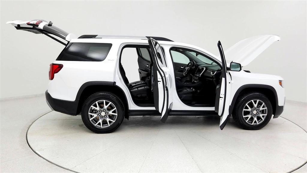 used 2023 GMC Acadia car, priced at $27,993