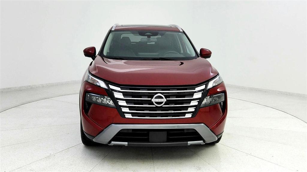 used 2024 Nissan Rogue car, priced at $31,899