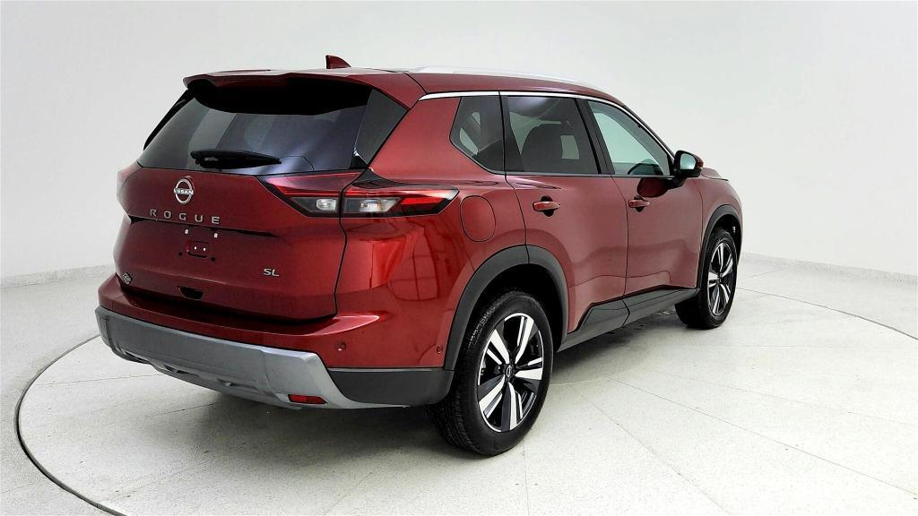 used 2024 Nissan Rogue car, priced at $31,899