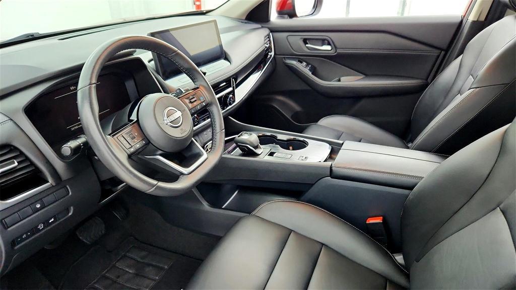 used 2024 Nissan Rogue car, priced at $31,899