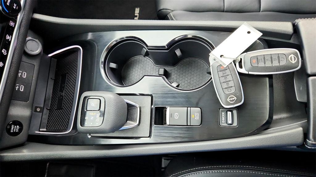 used 2024 Nissan Rogue car, priced at $31,899