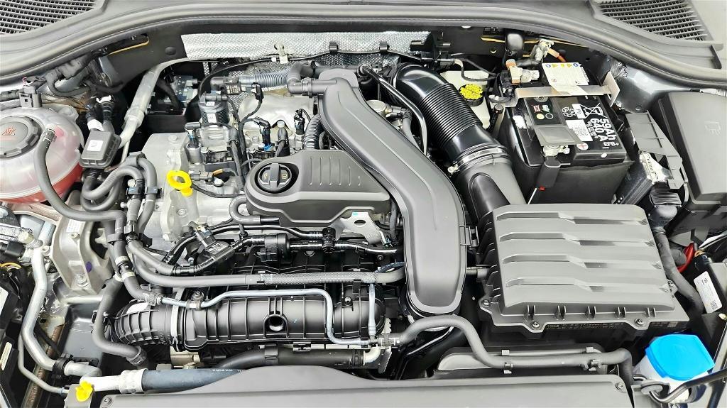 used 2024 Volkswagen Jetta car, priced at $20,638
