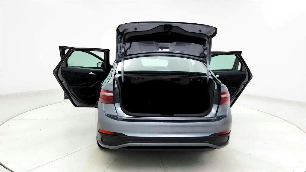used 2024 Volkswagen Jetta car, priced at $20,638