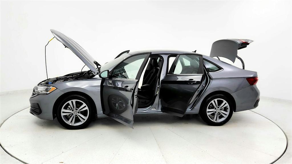 used 2024 Volkswagen Jetta car, priced at $20,638