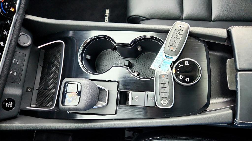 used 2024 Nissan Rogue car, priced at $32,982