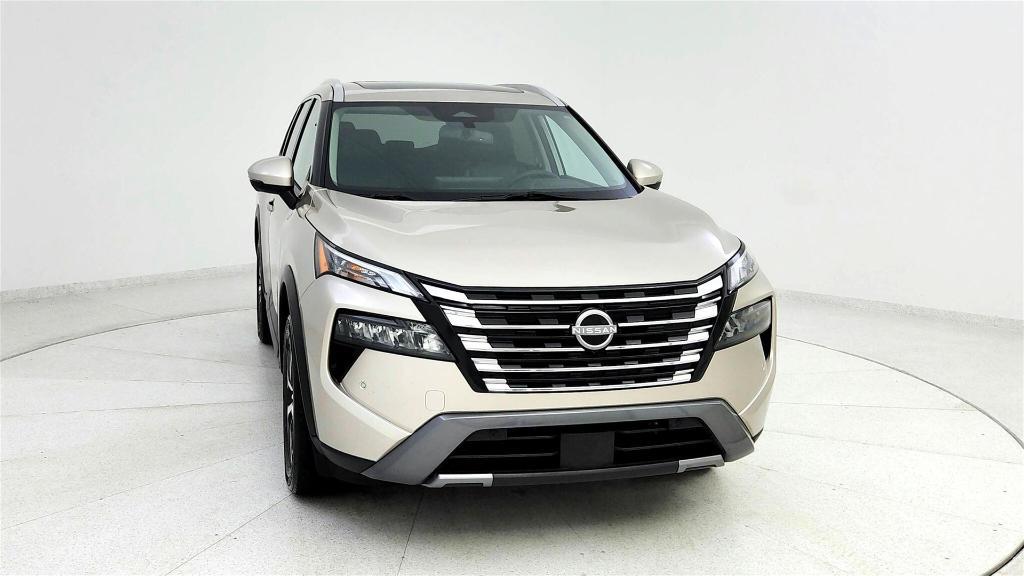 used 2024 Nissan Rogue car, priced at $32,982