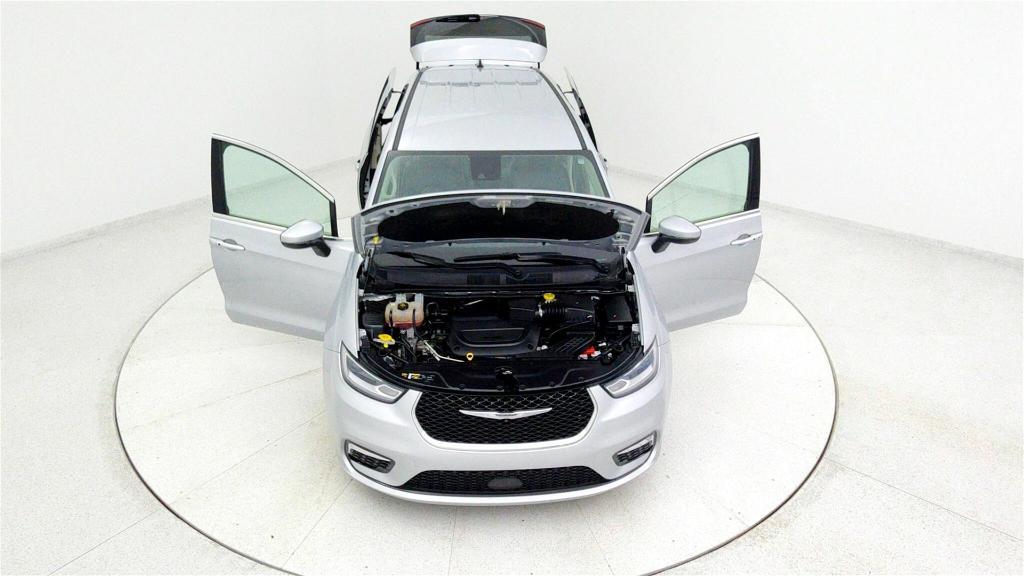 used 2023 Chrysler Pacifica car, priced at $23,815