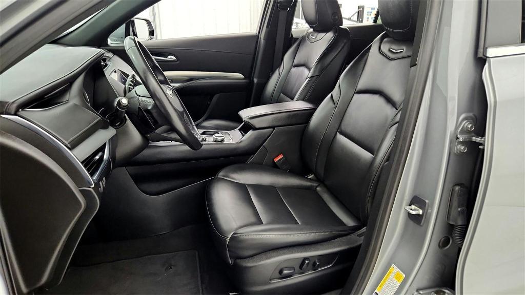 used 2023 Cadillac XT4 car, priced at $24,580