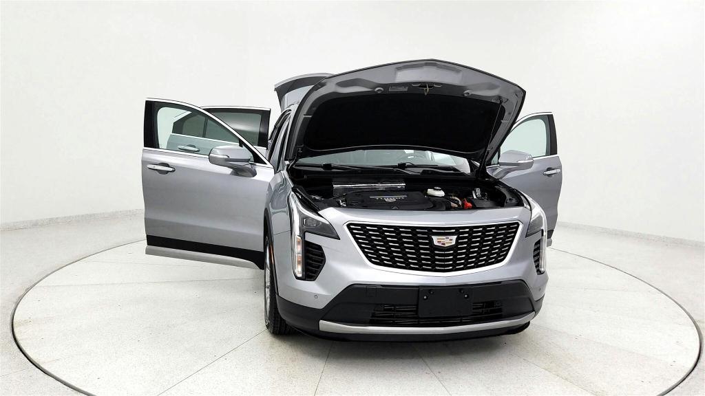 used 2023 Cadillac XT4 car, priced at $24,580