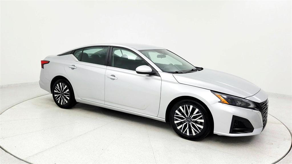 used 2023 Nissan Altima car, priced at $20,099