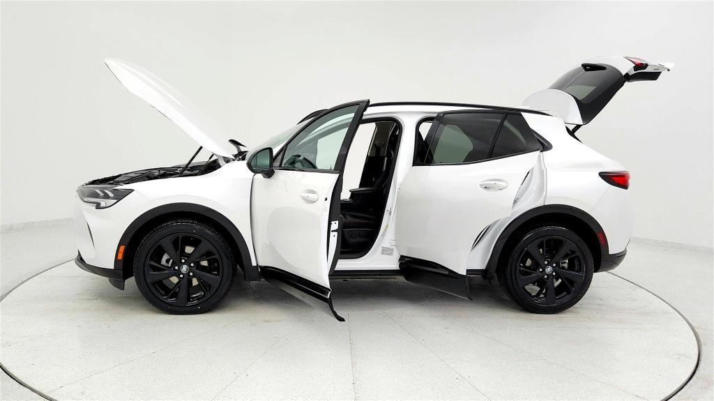 used 2023 Buick Envision car, priced at $23,295